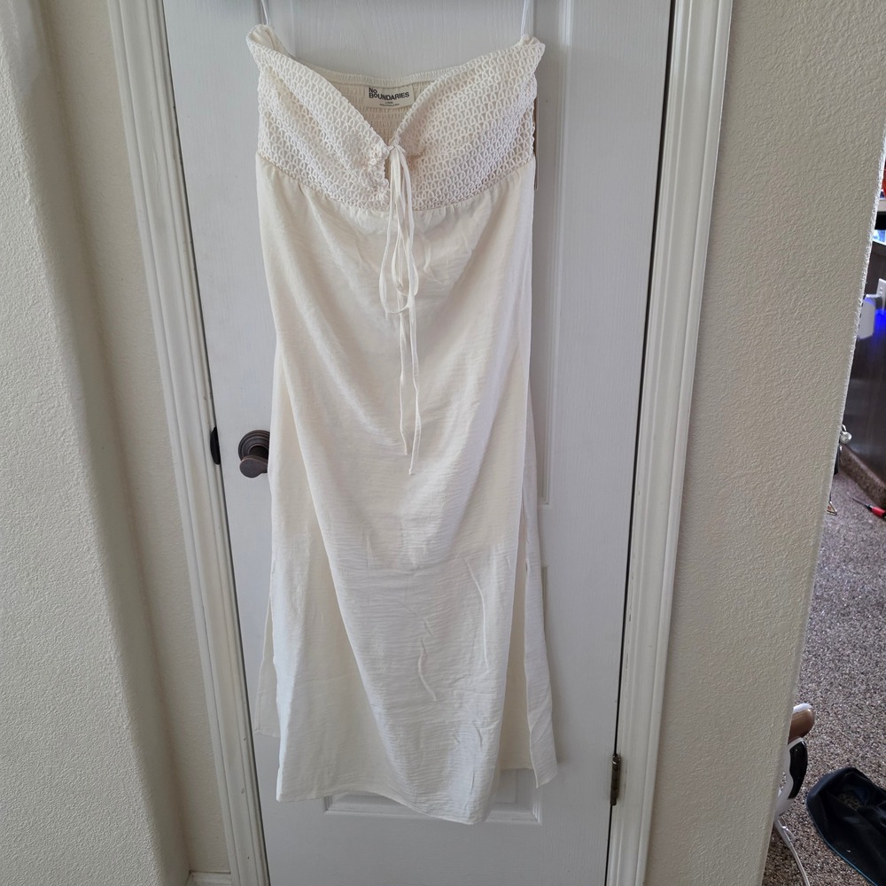 No Boundaries Cream Strapless Crochet Smocked Maxi Dress Juniors Large 12-14